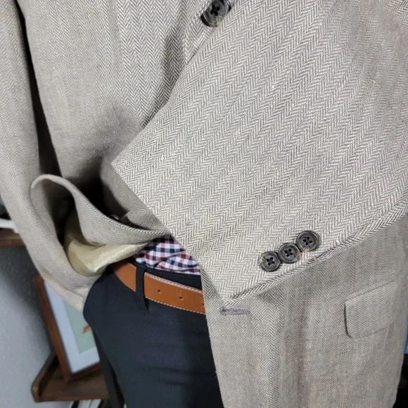 Eddie Bauer Men's Sport Coat Blazer Two Button Beige Herringbone Irish Linen 44R